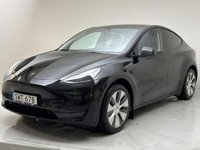 Begagnad Tesla Model Y RWD 219 kW (299 HK) 2023 Svart SUV