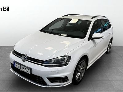 Vit Begagnad 2016 VW Golf VII R-line Kombi | 139 900 kr (Marknadspris)