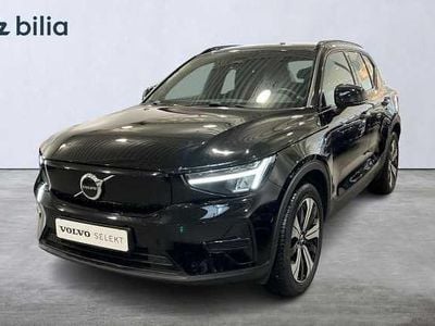 Svart Begagnad 2022 Volvo XC40 Core SUV | 344 900 kr (Superpris)