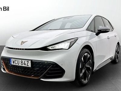 Glacial white metallic Begagnad 2023 Cupra Born e-Boost Halvkombi | 314 900 kr (Marknadspris)