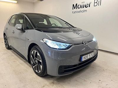 Begagnad VW ID.3 Pro Performance 150 kW (204 HK) 2023 Grå (moonstone grey black) Halvkombi
