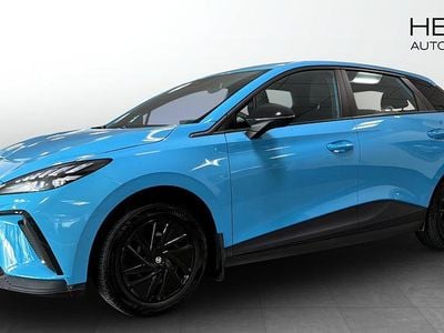 Blå (blue) Begagnad 2023 MG MG4 EV Halvkombi | 239 900 kr (Marknadspris)