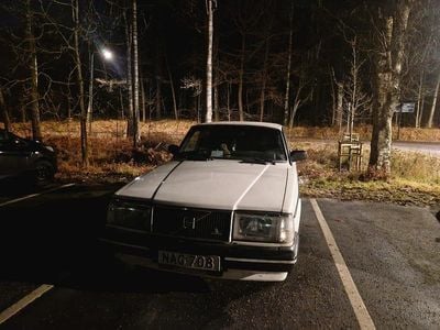 Begagnad 1988 Volvo 240 Sedan | 85 000 kr