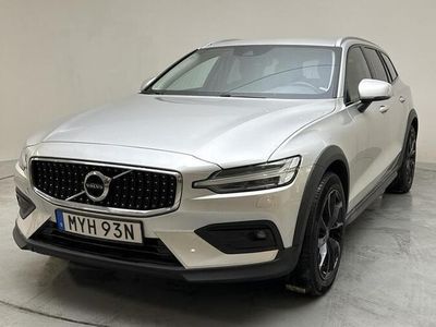 begagnad Volvo V60 CC V60 B4 Cross Country AWD Mildhybrid, Diesel