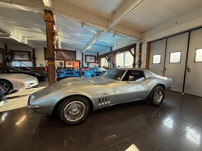 Begagnad Chevrolet Corvette C3 396 HK (291 kW) 1969 Silver Sportkupé