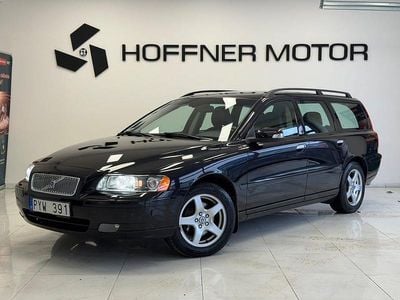 Begagnad Volvo V70 Momentum 170 HK (125 kW) 2007 Svart Kombi