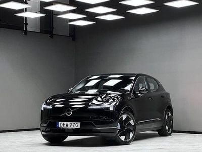 Svart Begagnad 2024 Volvo EX30 Ultra SUV | 369 900 kr (Bra pris)