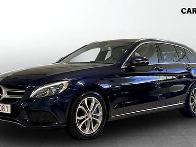 Blå Begagnad 2017 Mercedes C350e Kombi | 169 900 kr