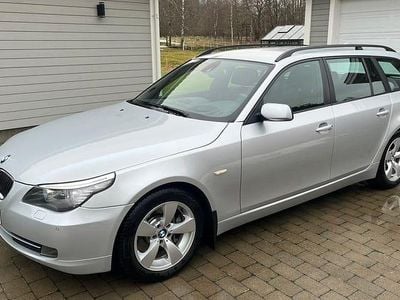 Silver metallic Begagnad 2009 BMW 530 Kombi | 130 000 kr