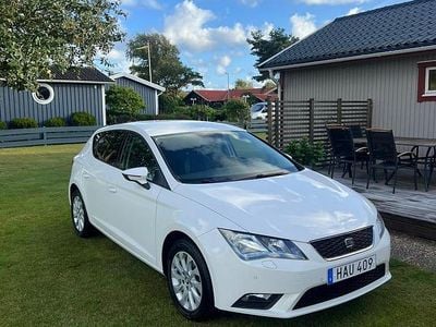 Vit Begagnad 2016 Seat Leon Style Halvkombi | 89 900 kr (Marknadspris)