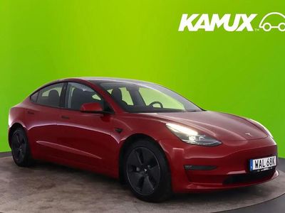 Begagnad Tesla Model 3 Long Range AWD 366 kW (498 HK) 2023 Röd Sedan