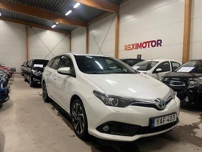 Vit Begagnad 2016 Toyota Auris Touring Sports Active Kombi | 94 900 kr (Bra pris)