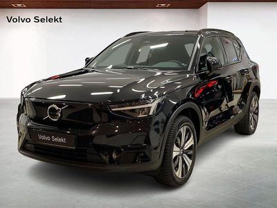 Svart Begagnad 2023 Volvo XC40 Core SUV | 309 000 kr (Marknadspris)