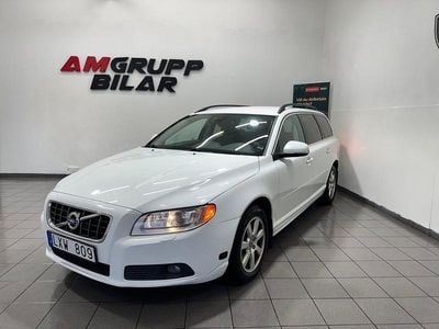 Begagnad Volvo V70 Momentum 180 HK (132 kW) 2011 Vit Kombi