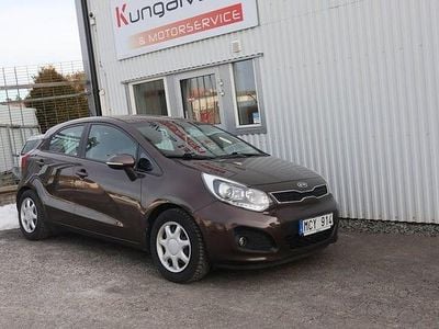 Begagnad Kia Rio 109 HK (80 kW) 2011 Brun Halvkombi