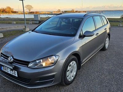 Mörkgrå Begagnad 2015 VW Golf VII Kombi | 57 000 kr (Bra pris)