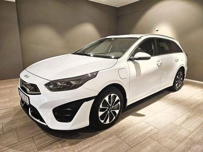Vit Begagnad 2022 Kia Ceed Sportswagon Kombi | 239 000 kr (Marknadspris)