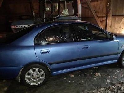 Begagnad Mitsubishi Carisma Elegance 125 HK (91 kW) 2000 Sedan