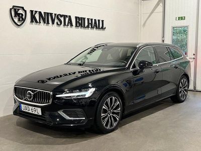Svart Begagnad 2022 Volvo V60 Core Kombi | 398 900 kr (Marknadspris)
