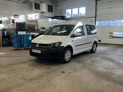Vit Begagnad 2016 VW Caddy Life Minibuss | 85 000 kr (Bra pris)