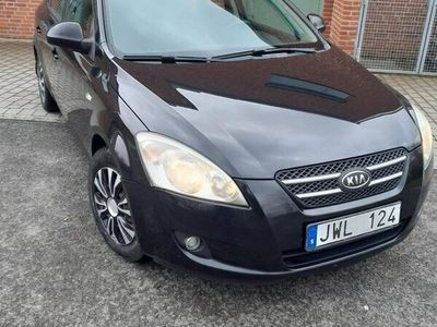 begagnad Kia Ceed CEED1.6 CRDi Euro 4 Snål bil!