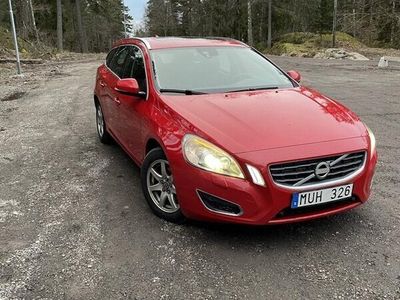 begagnad Volvo V60 D2 Powershift Summum Euro 5