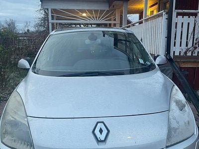 Begagnad 2010 Renault Scénic III Minibuss | 40 000 kr