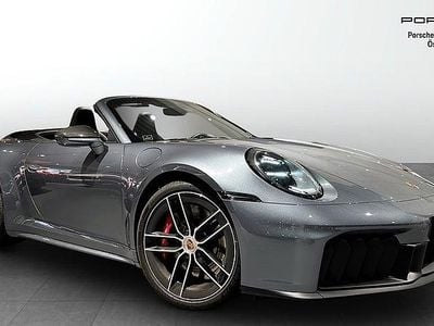 Begagnad Porsche 911 Carrera 4 Cabriolet 485 HK (356 kW) 2024 Flerfärgad Cab