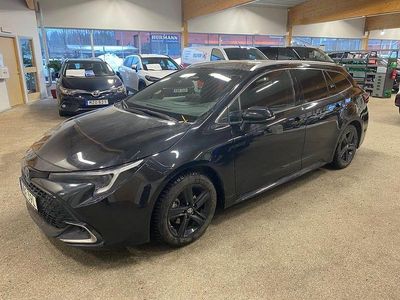 Svart Begagnad 2023 Toyota Corolla Style Kombi | 299 900 kr (Marknadspris)
