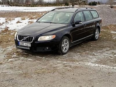 Begagnad 2008 Volvo V70 Kombi | 42 000 kr (Marknadspris)