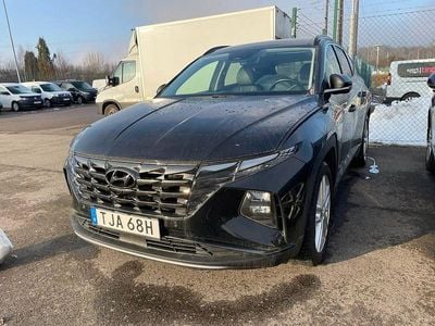 Svart metallic Begagnad 2022 Hyundai Tucson Advanced SUV | 325 000 kr (Marknadspris)