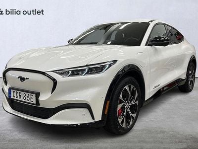 Vit Begagnad 2023 Ford Mustang Mach-E SUV | 454 900 kr (Dyr)