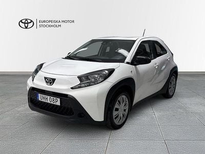 Vit Begagnad 2022 Toyota Aygo X Play SUV | 169 800 kr (Marknadspris)