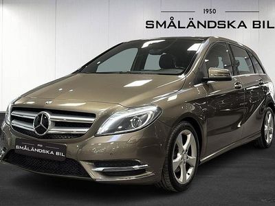 Begagnad Mercedes B180 122 HK (89 kW) 2014 Grå Minibuss