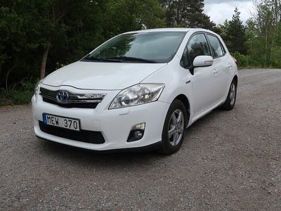 Toyota Auris Hybrid