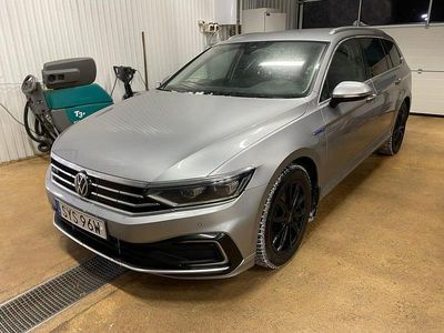 Silver metallic Begagnad 2021 VW Passat Executive | 229 000 kr (Marknadspris)