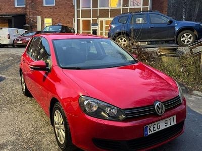 Begagnad 2010 VW Golf VI Halvkombi | 73 000 kr (Marknadspris)
