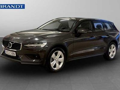 Begagnad Volvo V60 CC 197 HK (144 kW) 2023 Kombi