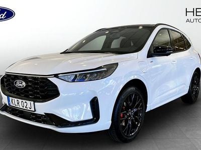 Frozen white Begagnad 2025 Ford Kuga ST-Line SUV | 494 000 kr