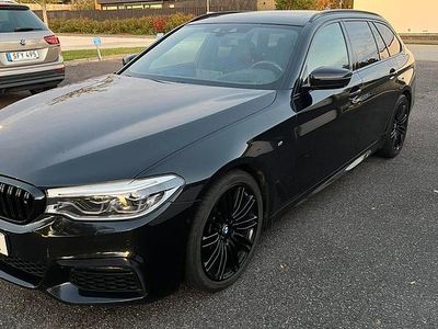 Svart Begagnad 2019 BMW 530 Kombi | 310 000 kr (Lite dyr)