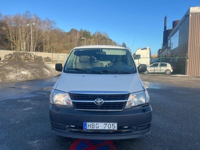 begagnad Toyota HiAce Van 2.5 D-4D Manuell, 117hk, 2010 5 växlar