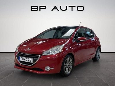 Mörkröd Begagnad 2014 Peugeot 208 Halvkombi | 54 900 kr (Marknadspris)