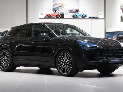 Svart Begagnad 2025 Porsche Cayenne SUV | 1 189 000 kr (Marknadspris)