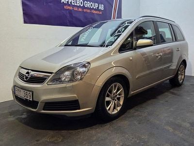 Begagnad Opel Zafira 120 HK (88 kW) 2007 Grå Minibuss