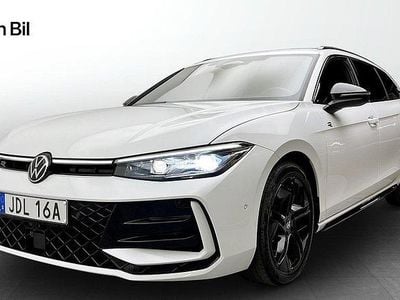 Vit Begagnad 2024 VW Passat Style Kombi | 439 900 kr (Marknadspris)