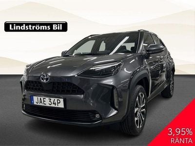 Grå Begagnad 2023 Toyota Yaris Hybrid Active | 269 000 kr (Marknadspris)