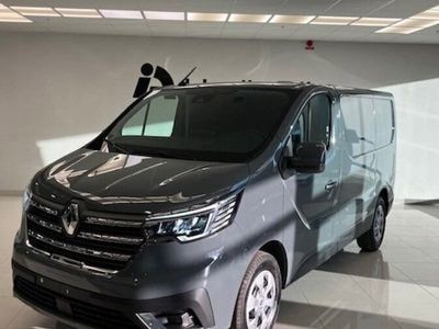 begagnad Renault Trafic Skåp L1H1 Nordic Line AT 2023, Transportbil