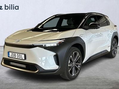 Vit Begagnad 2024 Toyota bZ4X Executive SUV | 469 900 kr (Marknadspris)