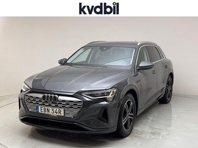 Begagnad Audi Q8 e-tron 250 kW (340 HK) 2024 Grå SUV