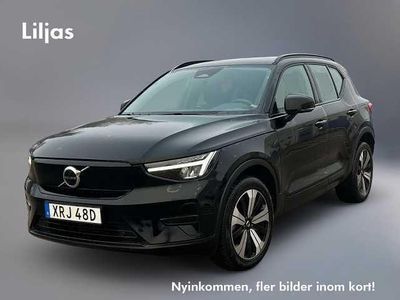 Svart Begagnad 2022 Volvo XC40 Core SUV | 319 000 kr